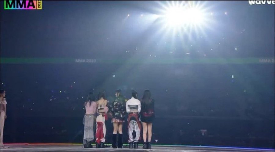 NewJeans Mendapatkan Black Ocean Saat Speech